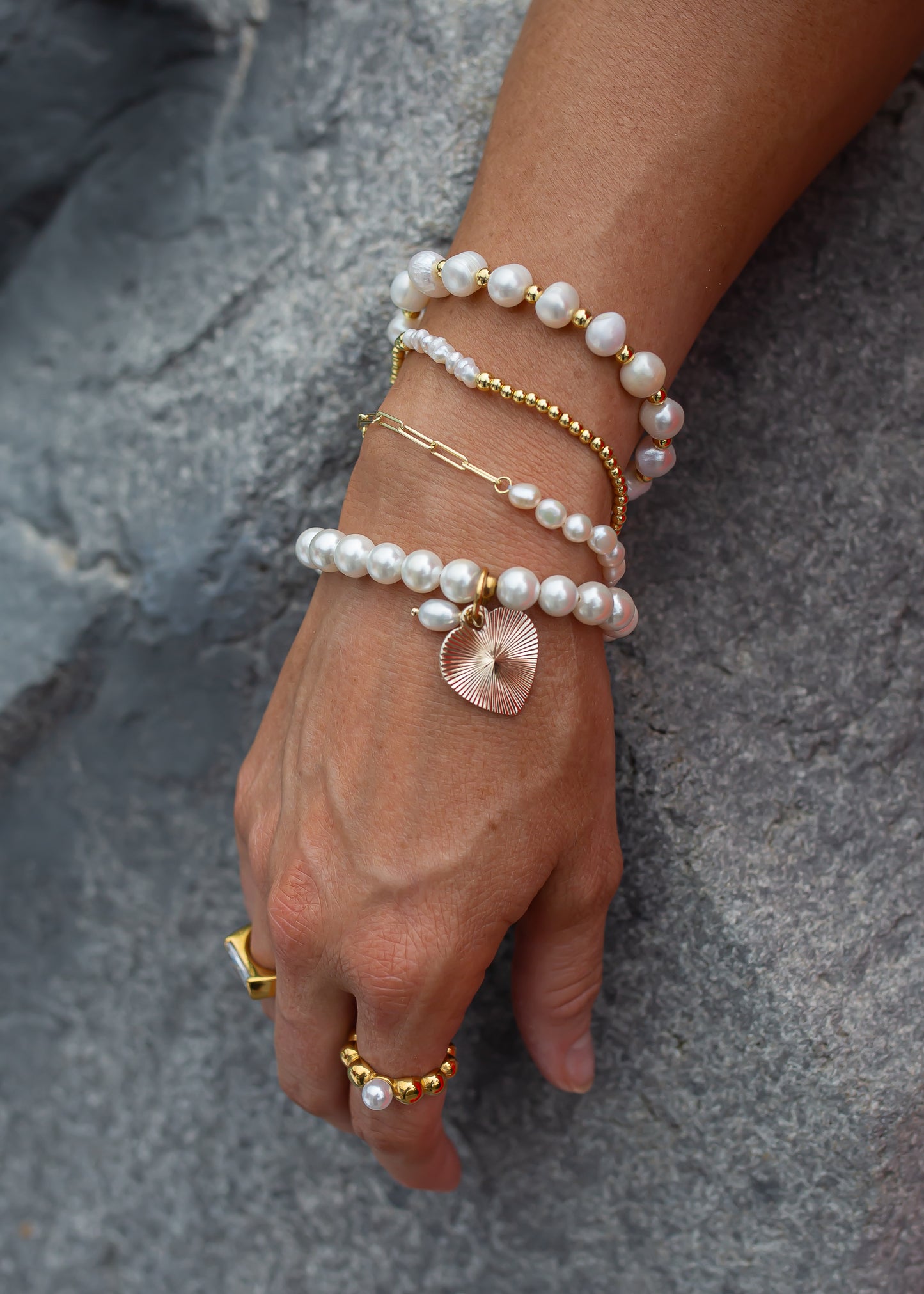 Pearl and Gold Stretch Bracelet Set