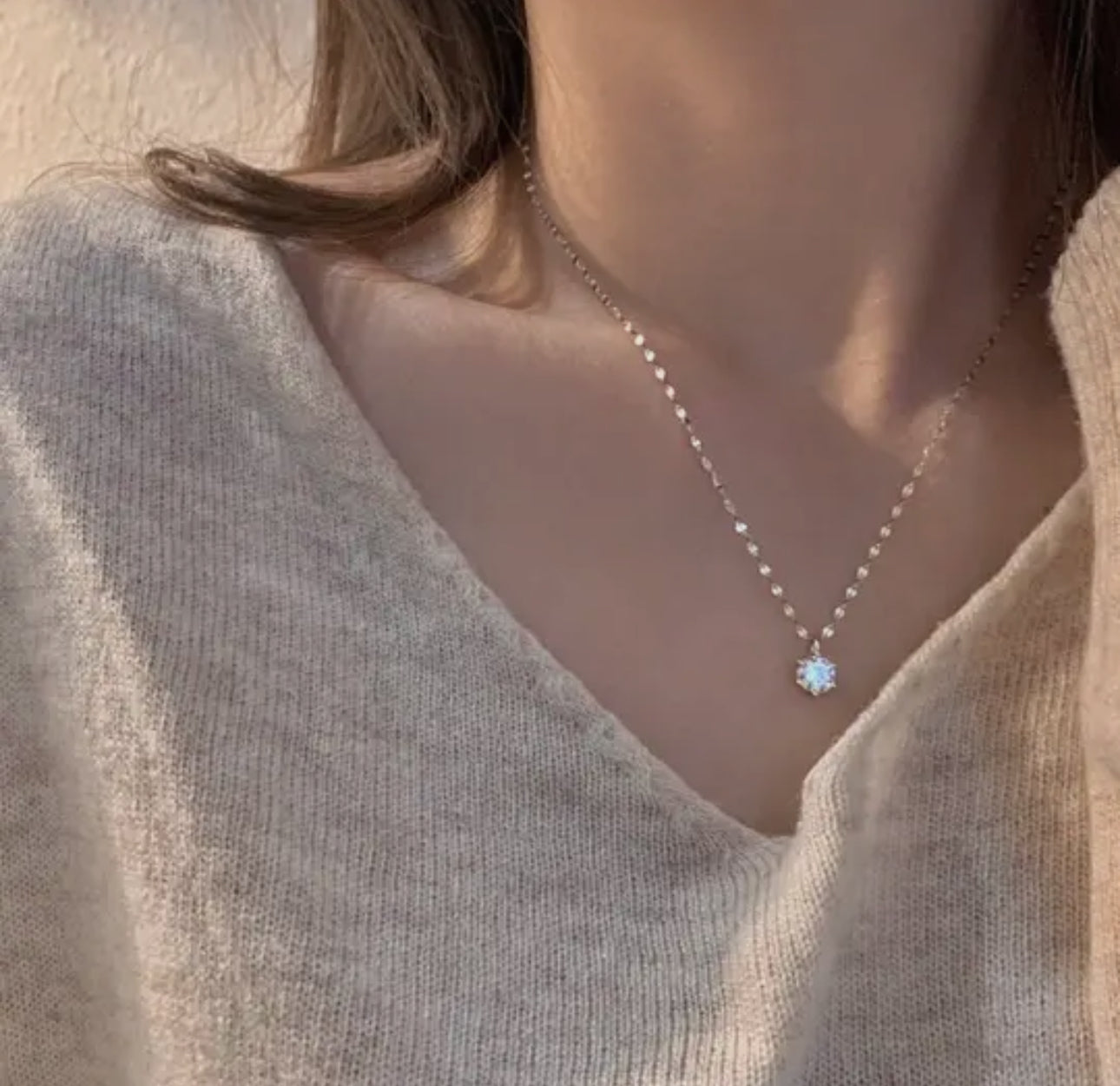 Round Solitaire Necklace