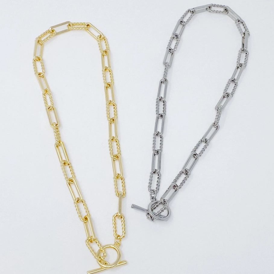 Toggle Chain Necklace