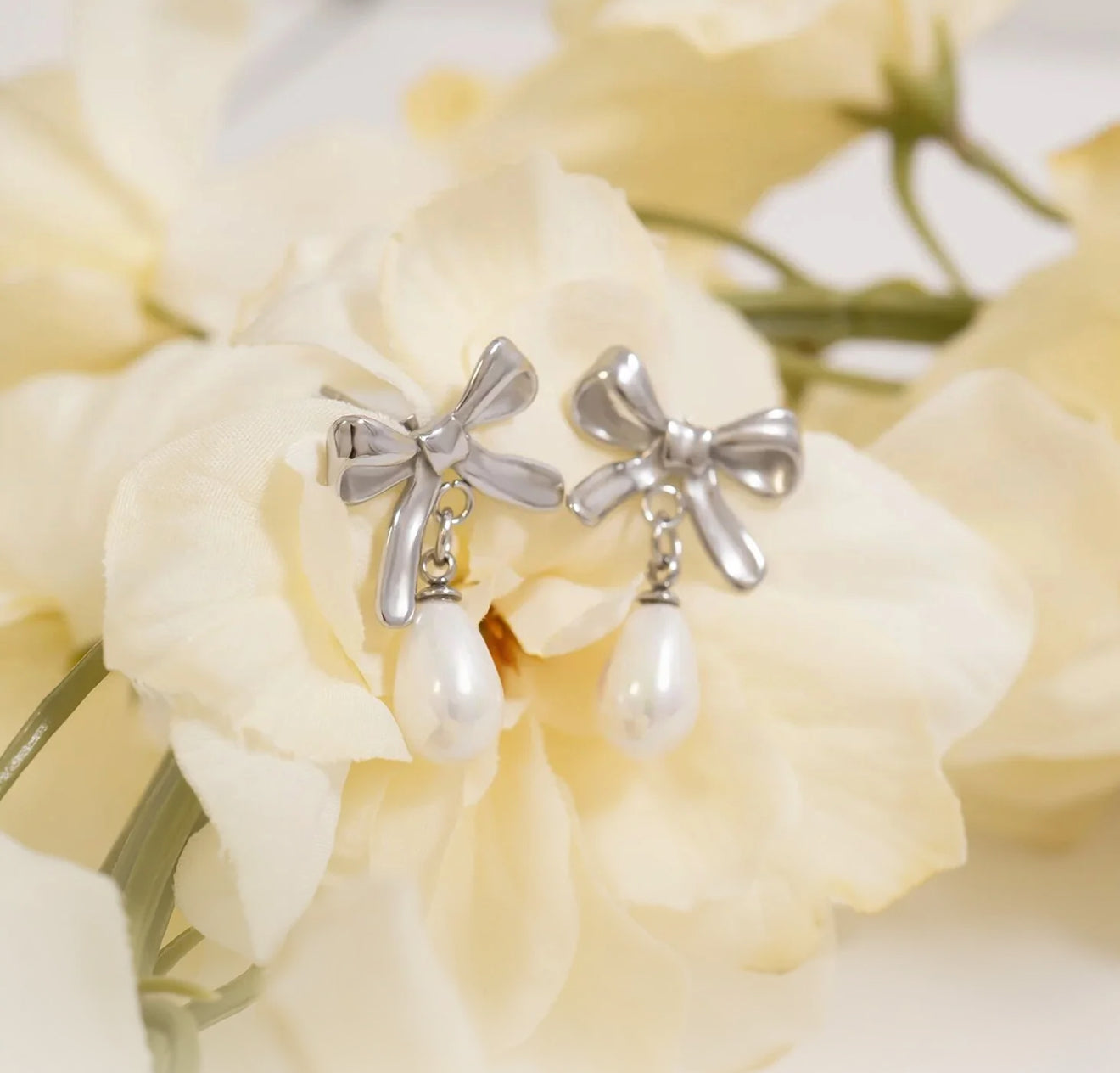 Bow And Pearl Earrings