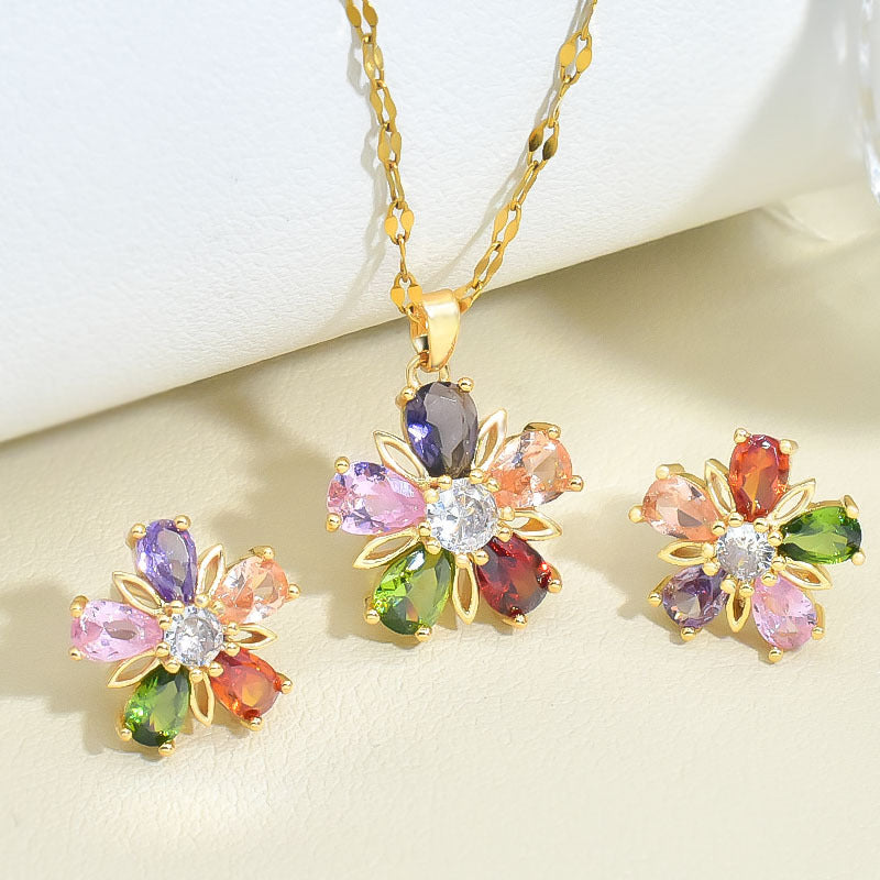 Bloom Necklace